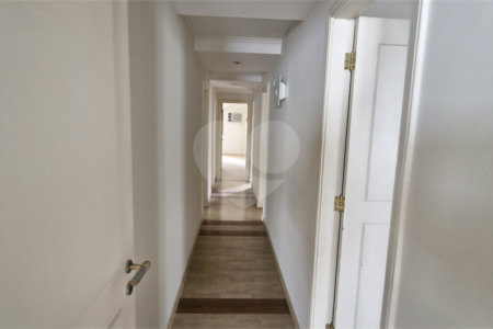Apartamento à venda com 4 quartos, sendo 3 suítes, em Santa Cecília, São Paulo, SP