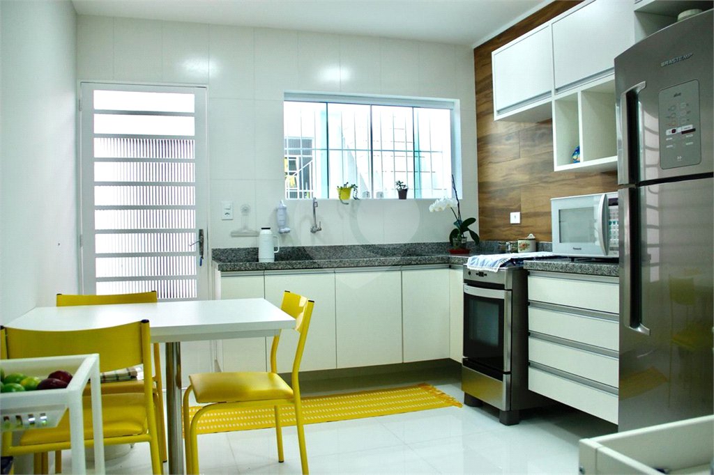 Sobrado à venda com 2 quartos em Tremembé, São Paulo, SP