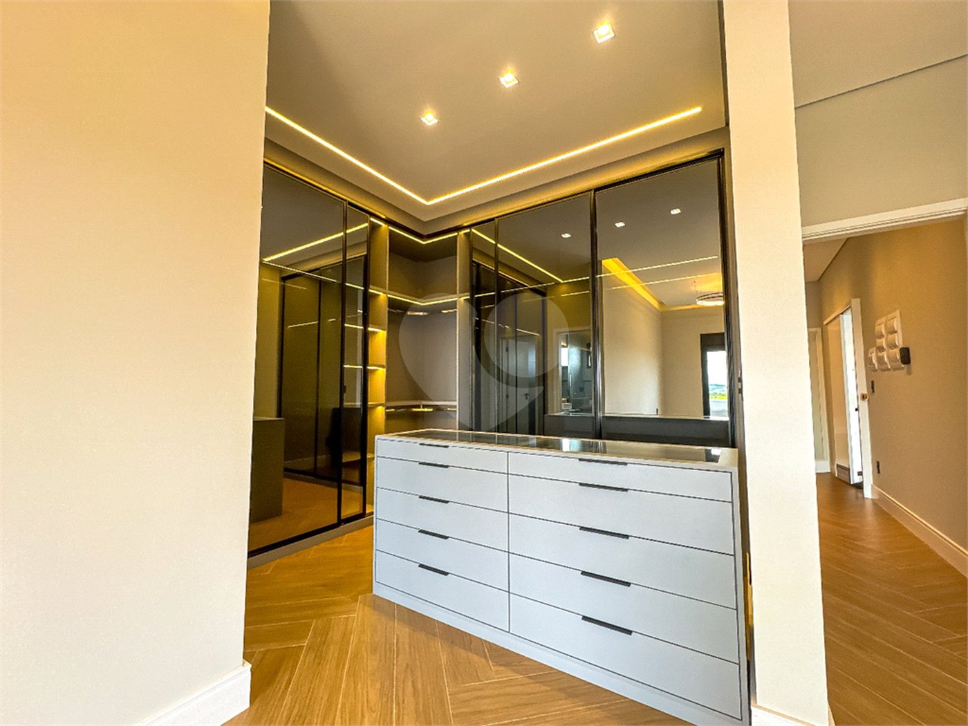 Casa à venda com 3 suítes no condomínio Jardim Vila Paradiso, Indaiatuba - SP
