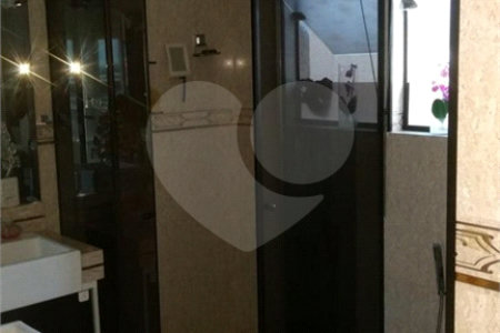 Casa à venda com 4 quartos, sendo 1 suíte, em Sacomã, São Paulo, SP