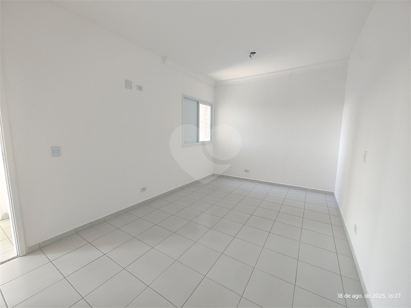 Apartamento para alugar com 2 quartos em Jardim das Palmeiras, Atibaia, SP