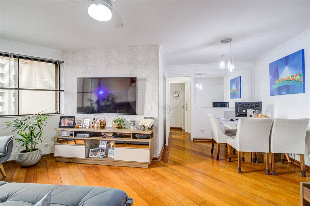 Apartamento à venda com 3 quartos, sendo 1 suíte, em Jardim Marajoara, São Paulo, SP