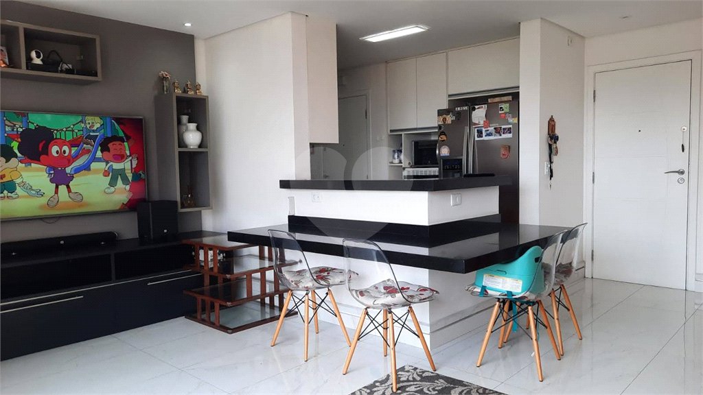 Apartamento à venda com 3 quartos, sendo 1 suíte, em Jardim Marajoara, São Paulo, SP