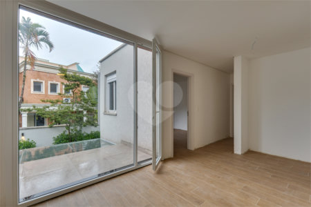 Casa à venda com 4 suítes no condomínio Gaia, São Paulo - SP