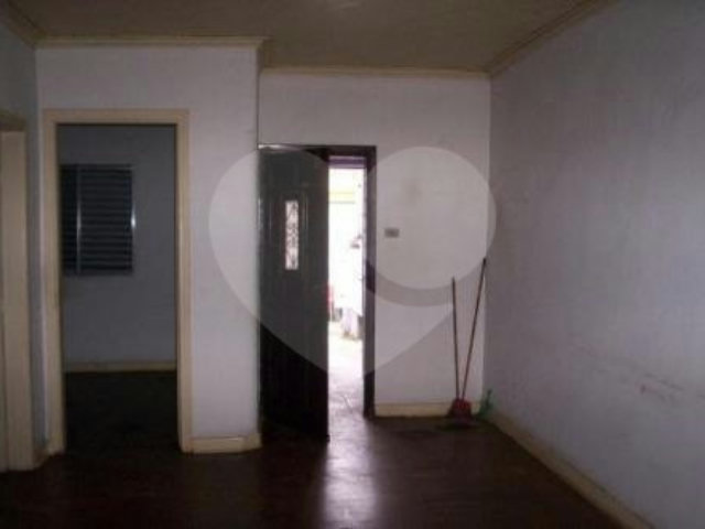 Casa Térrea à venda com 3 quartos em Parque Vitória, São Paulo, SP