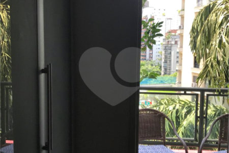 Apartamento à venda com 3 suítes em Vila Morumbi, São Paulo, SP