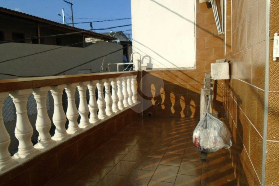Casa à venda com 4 quartos no condomínio Travessa Catarina Vazem,21, São Paulo - SP