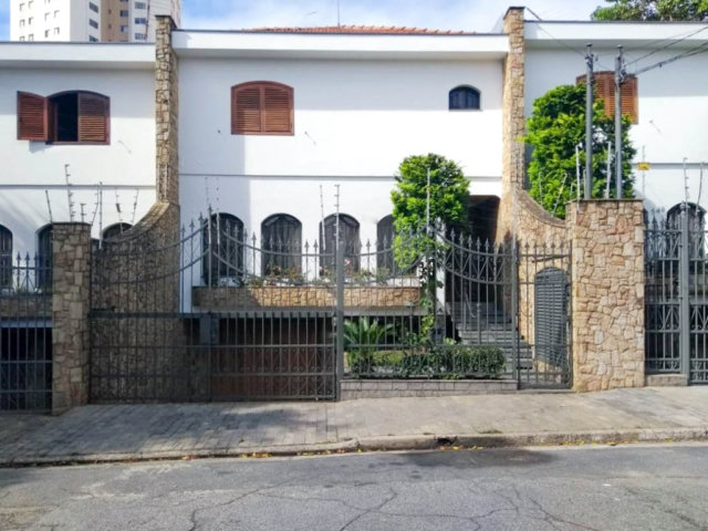 Sobrado à venda com 3 quartos, sendo 1 suíte,  em Mooca, São Paulo, SP
