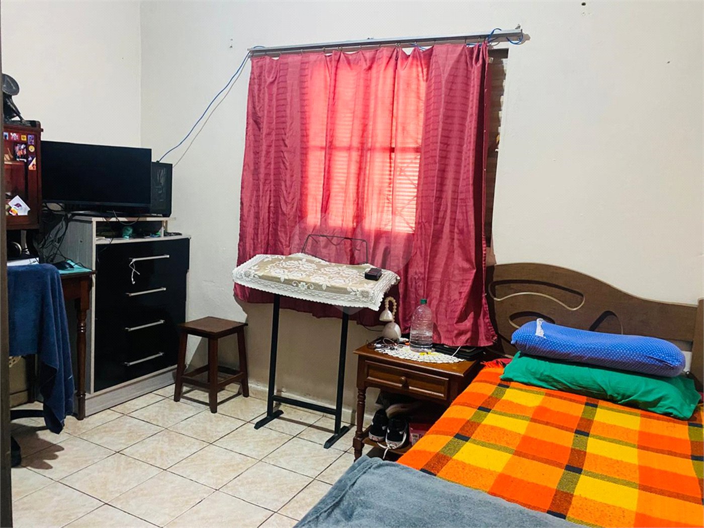 Casa à venda com 3 quartos, sendo 1 suíte, em Vila Barcelona, Sorocaba, SP