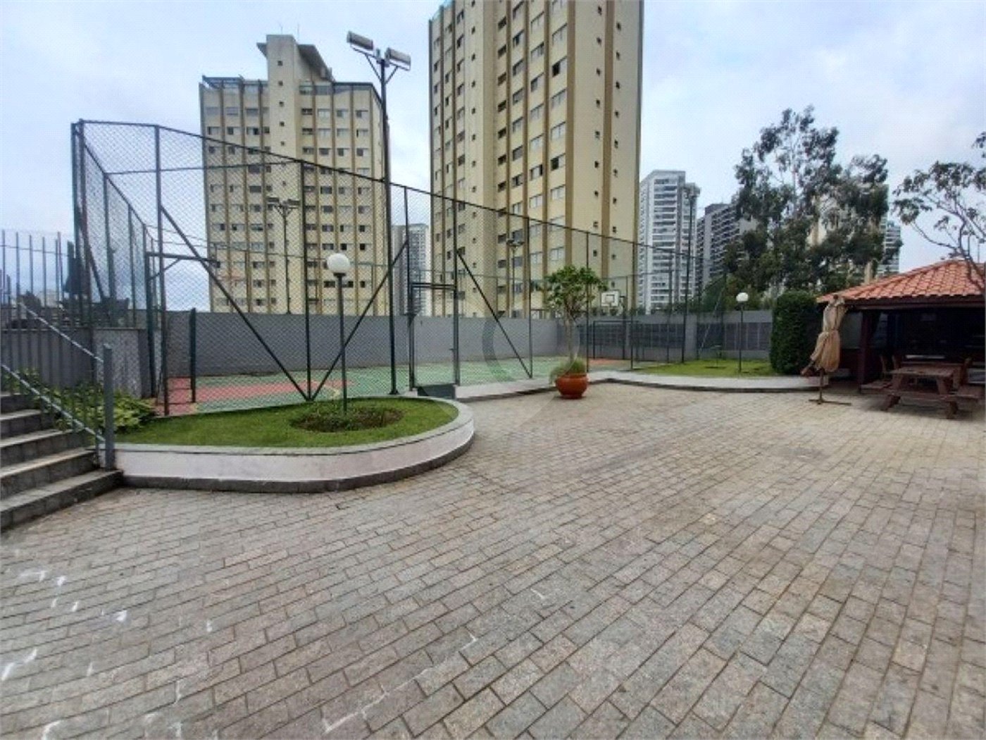 Apartamento à venda com 3 quartos, sendo 1 suíte, em Vila Santa Catarina, São Paulo, SP
