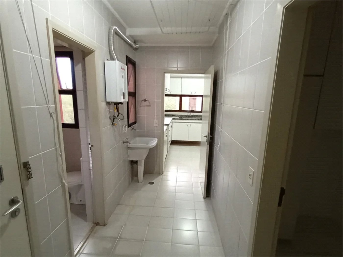 Apartamento à venda com 3 quartos, sendo 1 suíte, em Vila Andrade, São Paulo, SP
