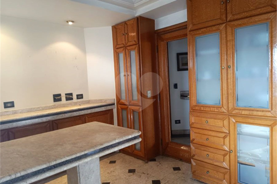 Apartamento à venda com 3 suítes em Morumbi, São Paulo, SP