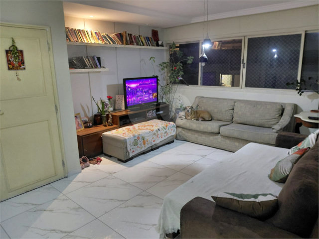 Apartamento para alugar com 3 quartos, sendo 1 suíte,  em Pinheiros, São Paulo, SP