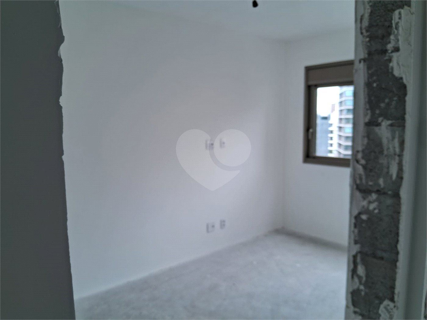 Apartamento à venda com 3 suítes em Moema, São Paulo, SP