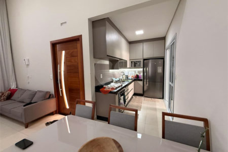 Casa à venda com 3 quartos, sendo 1 suíte, no condomínio Vila Rica, Indaiatuba - SP