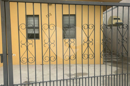 Casa à venda com 2 quartos, sendo 1 suíte, em Paisagem Colonial, São Roque, SP