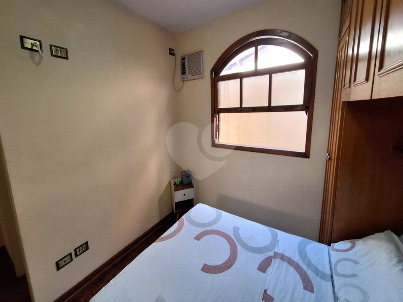 Casa à venda com 3 quartos, sendo 1 suíte,  no condomínio Conjunto Residencial Independencia, São Paulo - SP