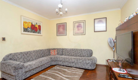 Sobrado à venda com 3 quartos, sendo 1 suíte,  em Itaquera, São Paulo, SP