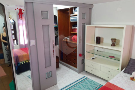 Sobrado à venda com 3 quartos, sendo 1 suíte, em Vila Mazzei, São Paulo, SP