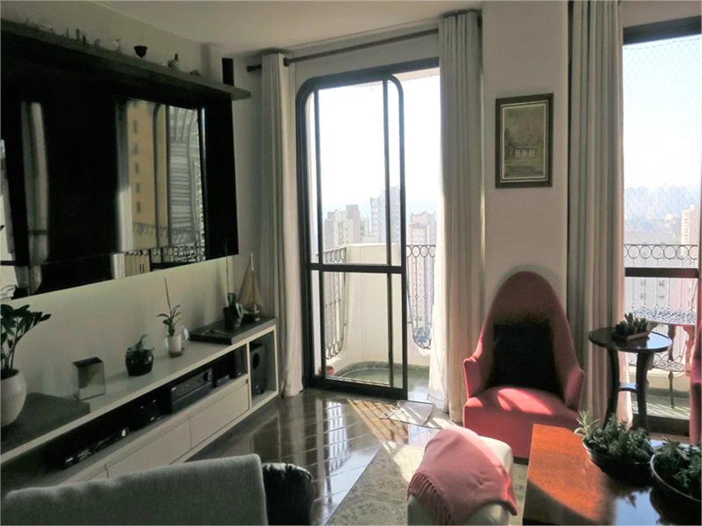 Apartamento à venda com 4 quartos, sendo 2 suítes, em Vila Suzana, São Paulo, SP