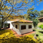 Casa à venda com 4 quartos, sendo 2 suítes, no condomínio Alpes da Cantareira, Mairiporã - SP