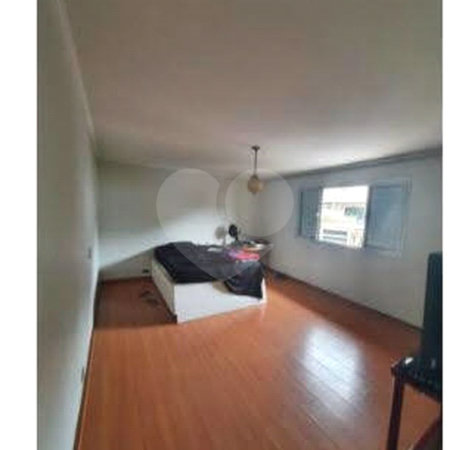 Sobrado à venda com 4 quartos, sendo 3 suítes,  em Jardim Petrópolis, São Paulo, SP