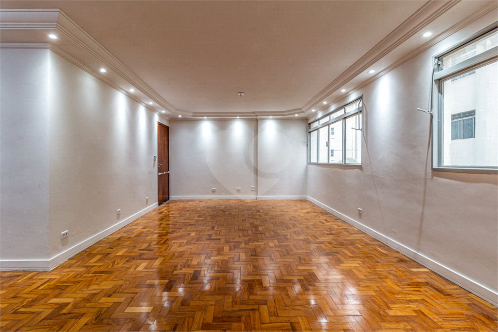 Apartamento à venda ou para alugar com 3 quartos, sendo 1 suíte,  em Itaim Bibi, São Paulo, SP