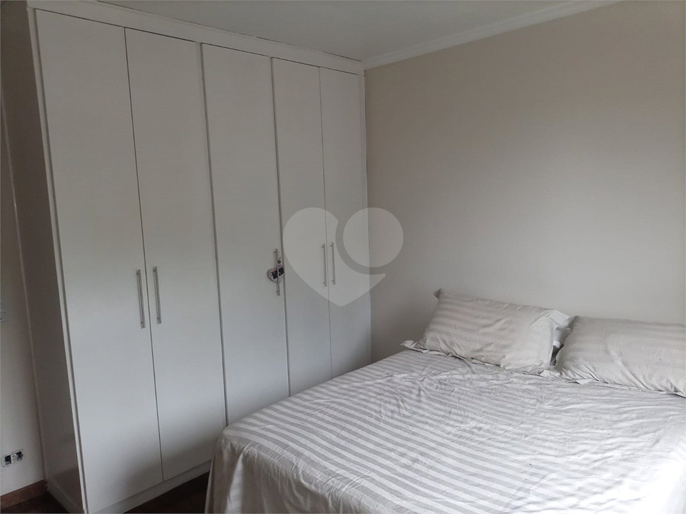 Casa à venda com 3 quartos, sendo 1 suíte, em Jardim Monte Azul, São Paulo, SP