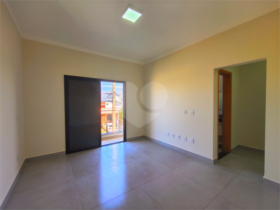 Casa à venda com 3 quartos, sendo 1 suíte, no condomínio Terras de São Francisco, Sorocaba - SP