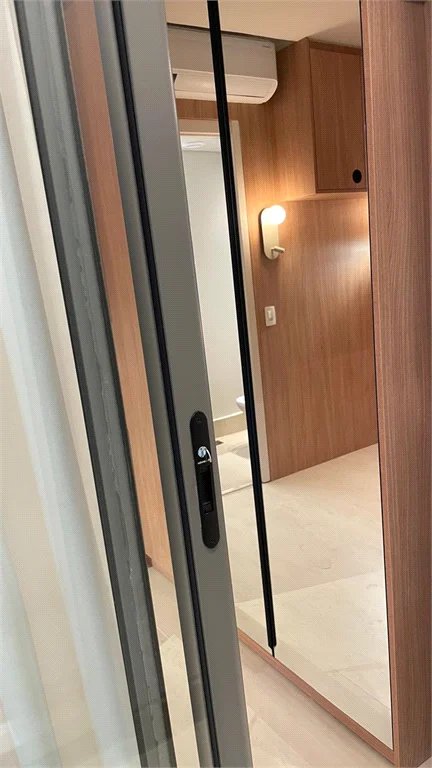 Apartamento à venda ou para alugar com 2 suítes em Pinheiros, São Paulo, SP