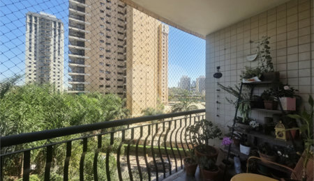 Apartamento à venda com 3 quartos, sendo 1 suíte,  em Alto da Boa Vista, São Paulo, SP