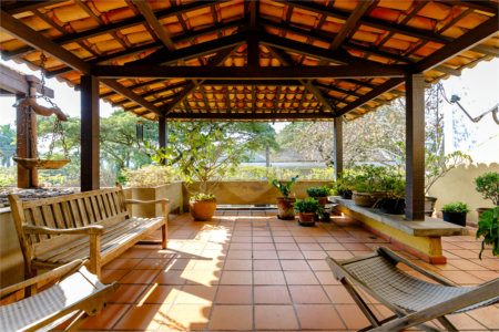 Casa à venda com 4 quartos, sendo 2 suítes, em Jardim Everest, São Paulo, SP