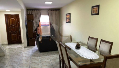 Sobrado à venda com 3 quartos, sendo 1 suíte,  em Parque Naçoes Unidas, São Paulo, SP