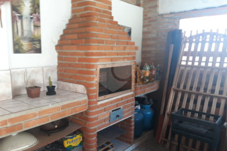 Casa à venda ou para alugar com 3 quartos, sendo 1 suíte, em Jardim Maria Trindade, São Roque, SP
