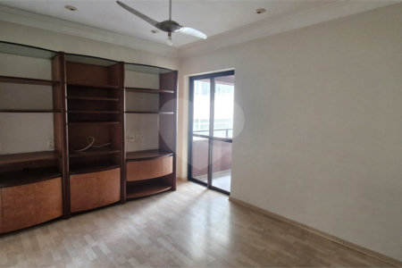 Apartamento à venda com 4 quartos, sendo 3 suítes, em Santa Cecília, São Paulo, SP