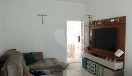 Casa à venda com 3 quartos, sendo 1 suíte,  em Jardim Peri, São Paulo, SP