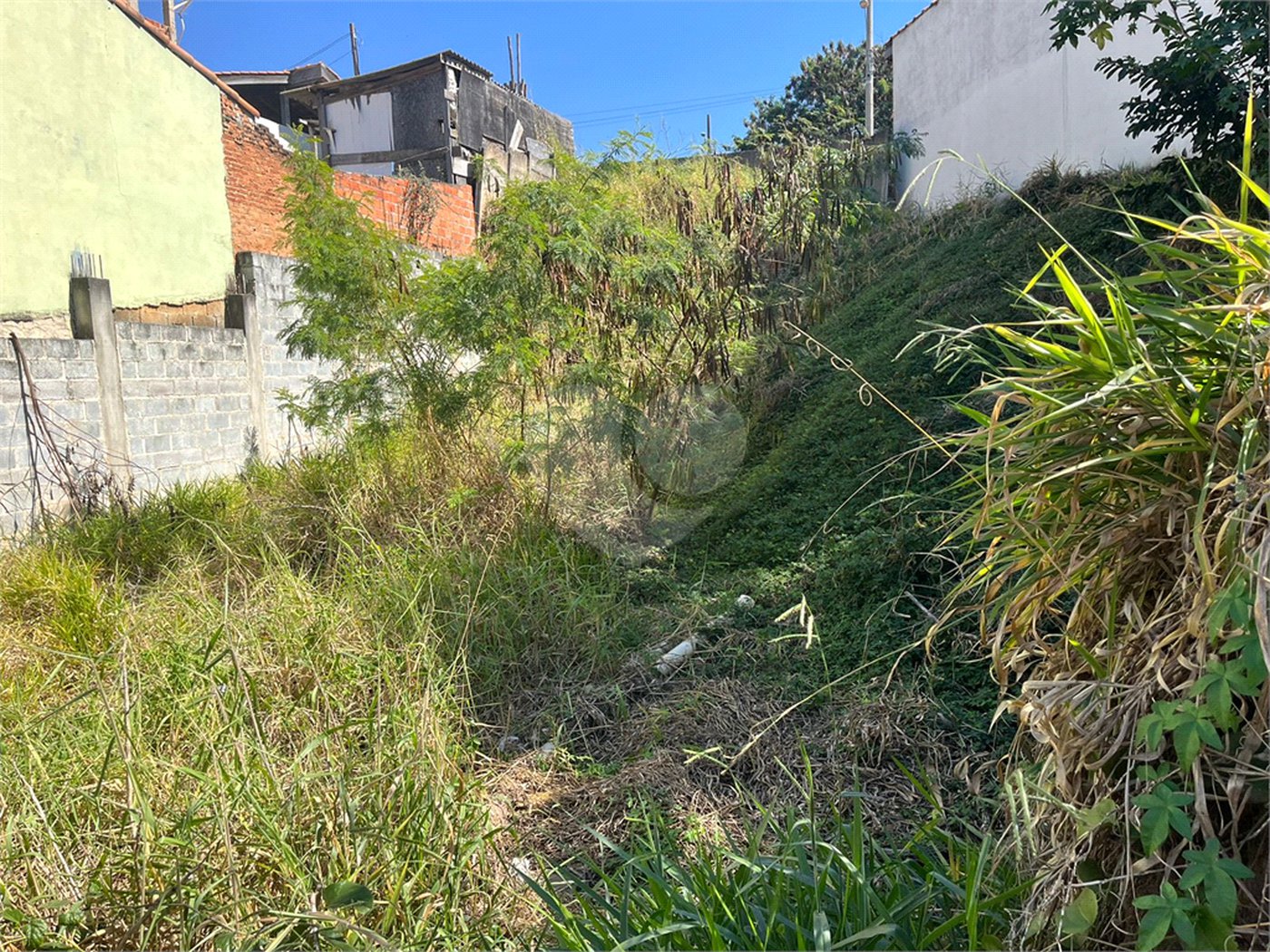 Terreno à venda em Jardim Alvinópolis, Atibaia, SP