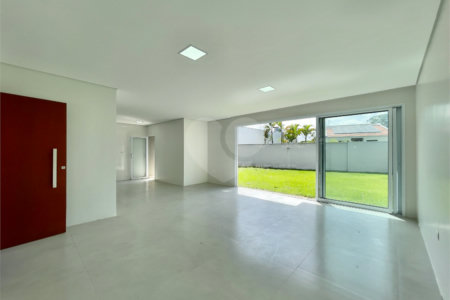 Casa à venda com 3 suítes no condomínio Th Harmonia, São Paulo - SP