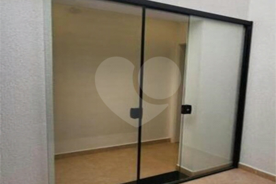Casa à venda com 1 quarto, sendo 2 suítes,  no condomínio Residencial Oliveira, São Paulo - SP