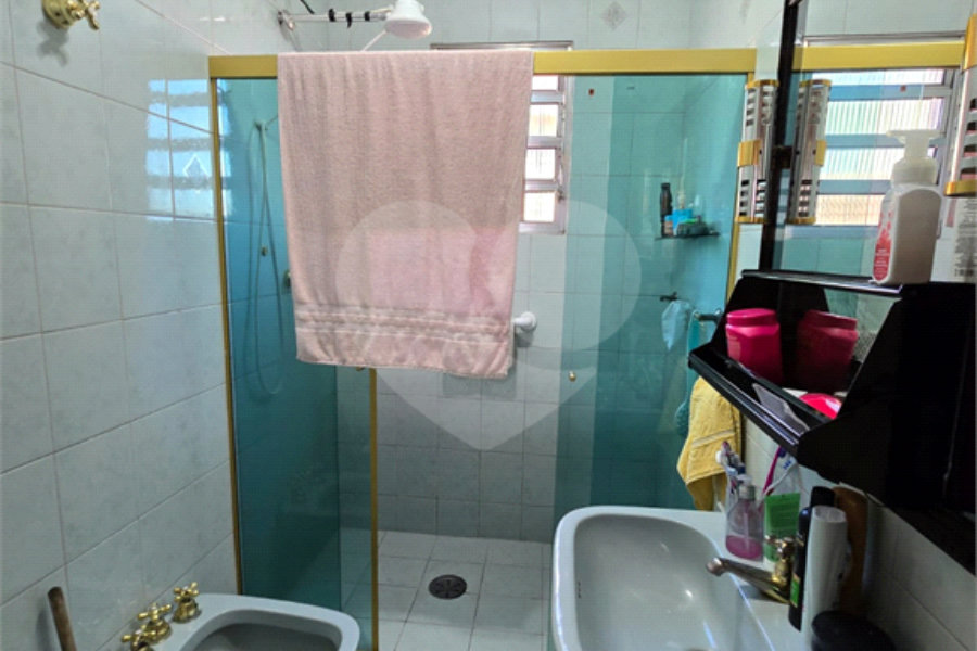 Sobrado à venda com 5 quartos, sendo 1 suíte, em Vila Bonilha, São Paulo, SP