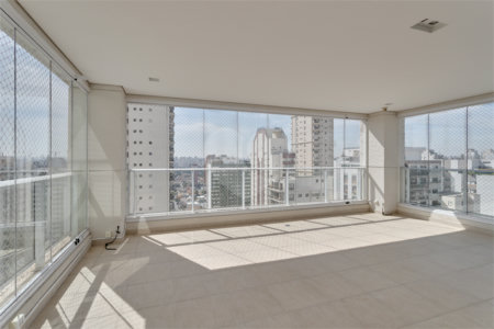 Apartamento à venda com 4 suítes em Campo Belo, São Paulo, SP