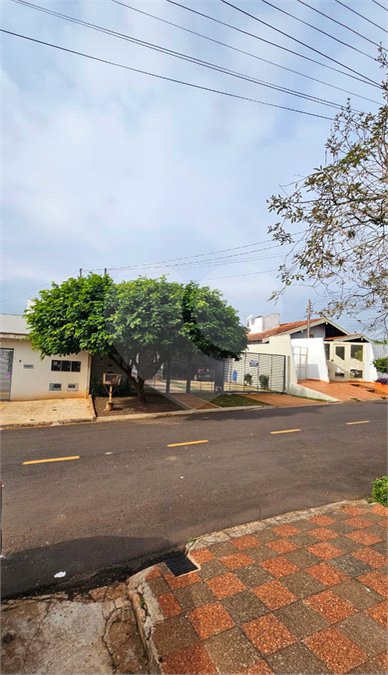 Casa à venda com 2 suítes no Centro, Ponta Porã, MS