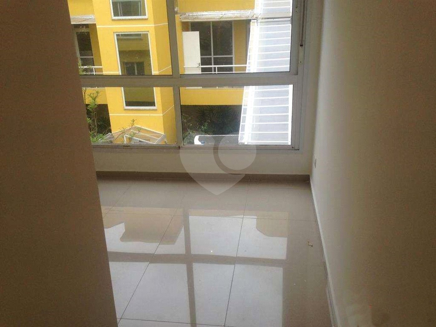 Casa à venda com 3 quartos, sendo 1 suíte, no condomínio Residencial Vegas, São Paulo - SP