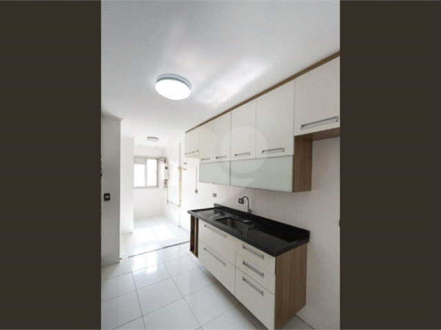 Apartamento à venda com 3 quartos, sendo 1 suíte,  em Jardim Marajoara, São Paulo, SP