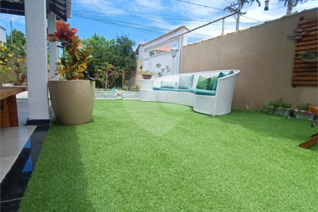 Casa à venda com 3 quartos, sendo 1 suíte, em Caminho de Búzios, Cabo Frio, RJ
