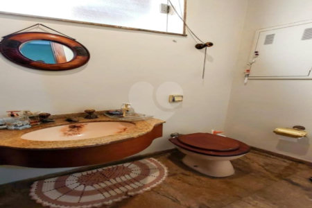 Casa à venda com 6 quartos, sendo 3 suítes, em Jardim Brasil (zona Sul), São Paulo, SP