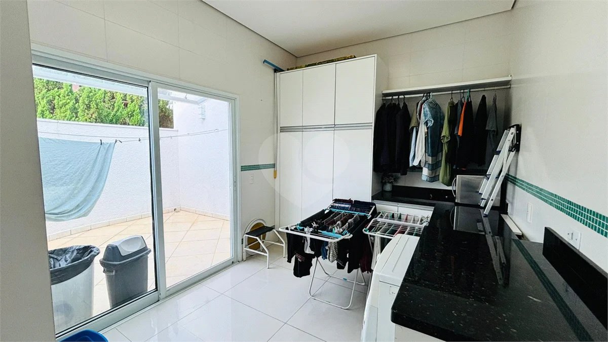 Casa à venda com 4 suítes no condomínio Dos Lagos, Itupeva - SP