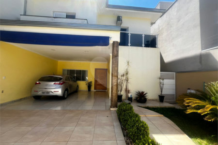 Casa à venda com 4 quartos, sendo 2 suítes, em Vila Nastri, Itapetininga, SP