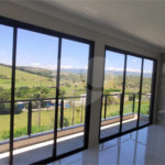 Casa à venda com 3 quartos, sendo 1 suíte,  no condomínio Reserva do Vale, Caçapava - SP