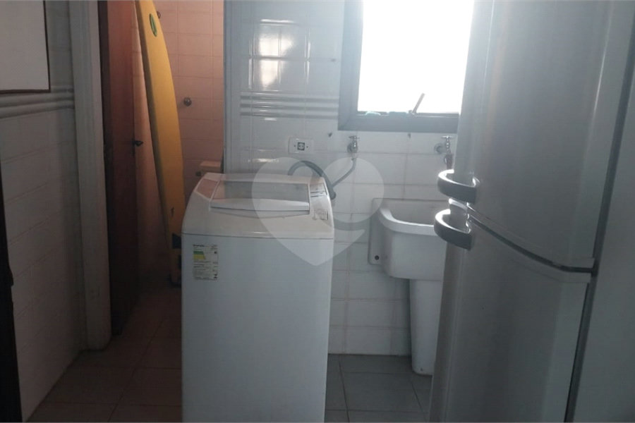 Apartamento à venda com 4 quartos, sendo 2 suítes, em Tombo, Guarujá, SP